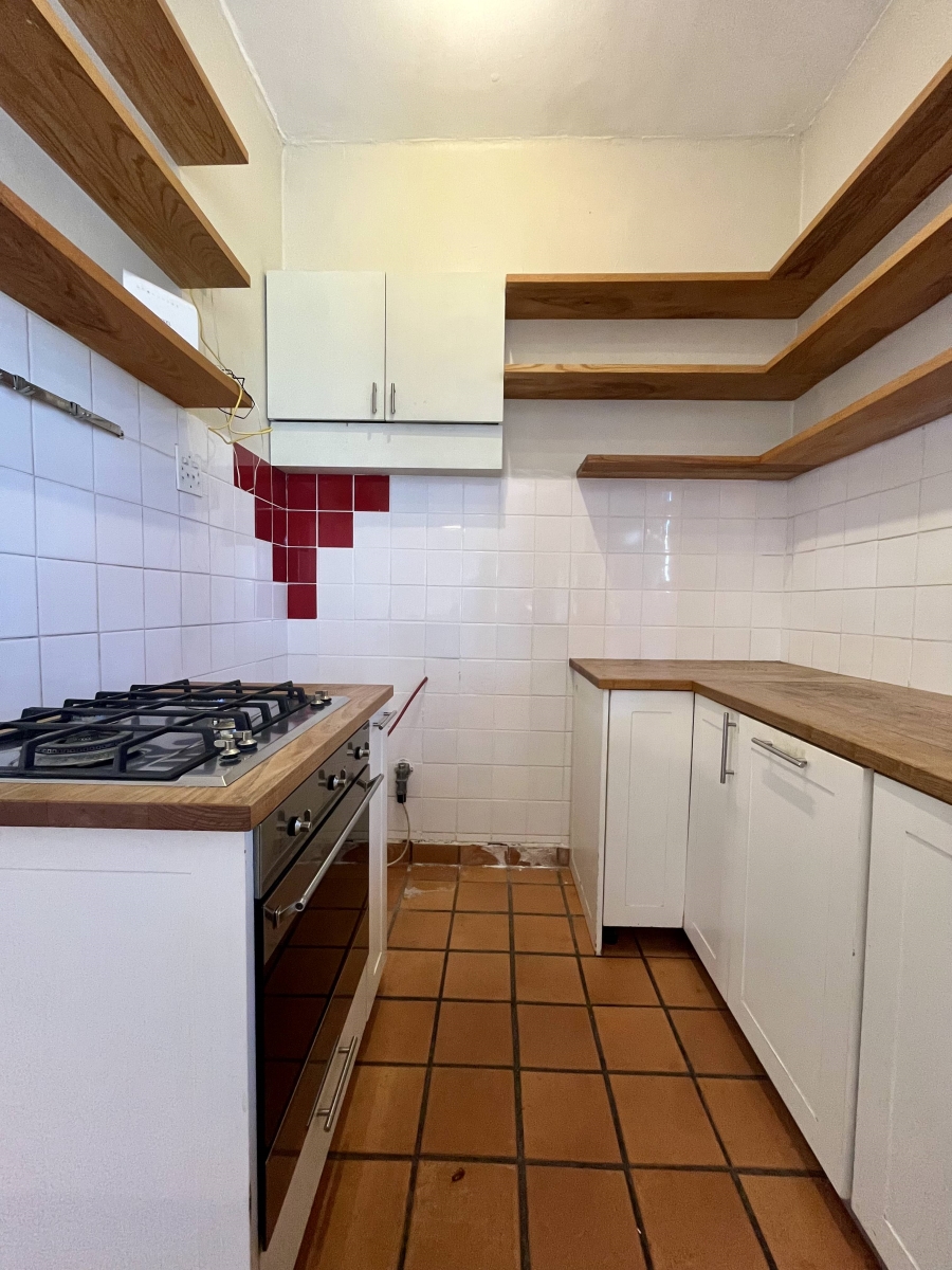 To Let 2 Bedroom Property for Rent in Gardens Western Cape